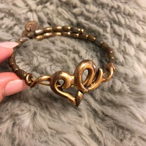 🌸Alex & Ani gold heart bracelet